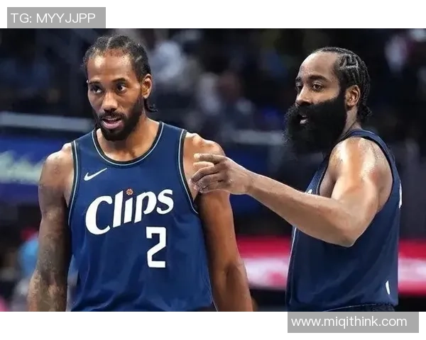 快船与国王激战三月二十七日NBA季后赛争夺战精彩回顾与分析