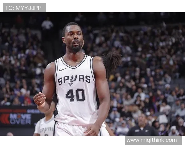 马刺与灰熊季后赛对决回顾精彩瞬间与关键时刻分析